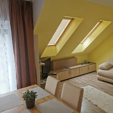 Szabo Apartman Sarvar Exterior photo
